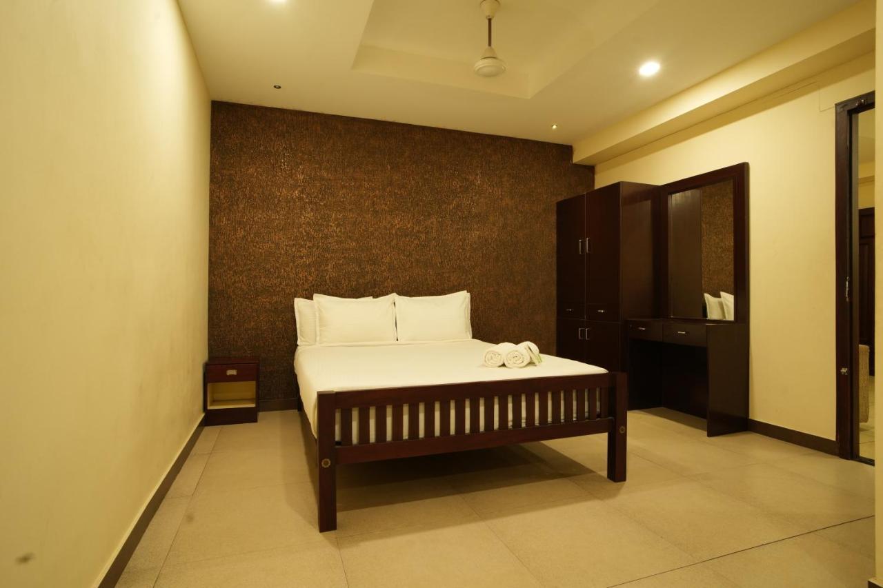 K V Suites Kochi 외부 사진