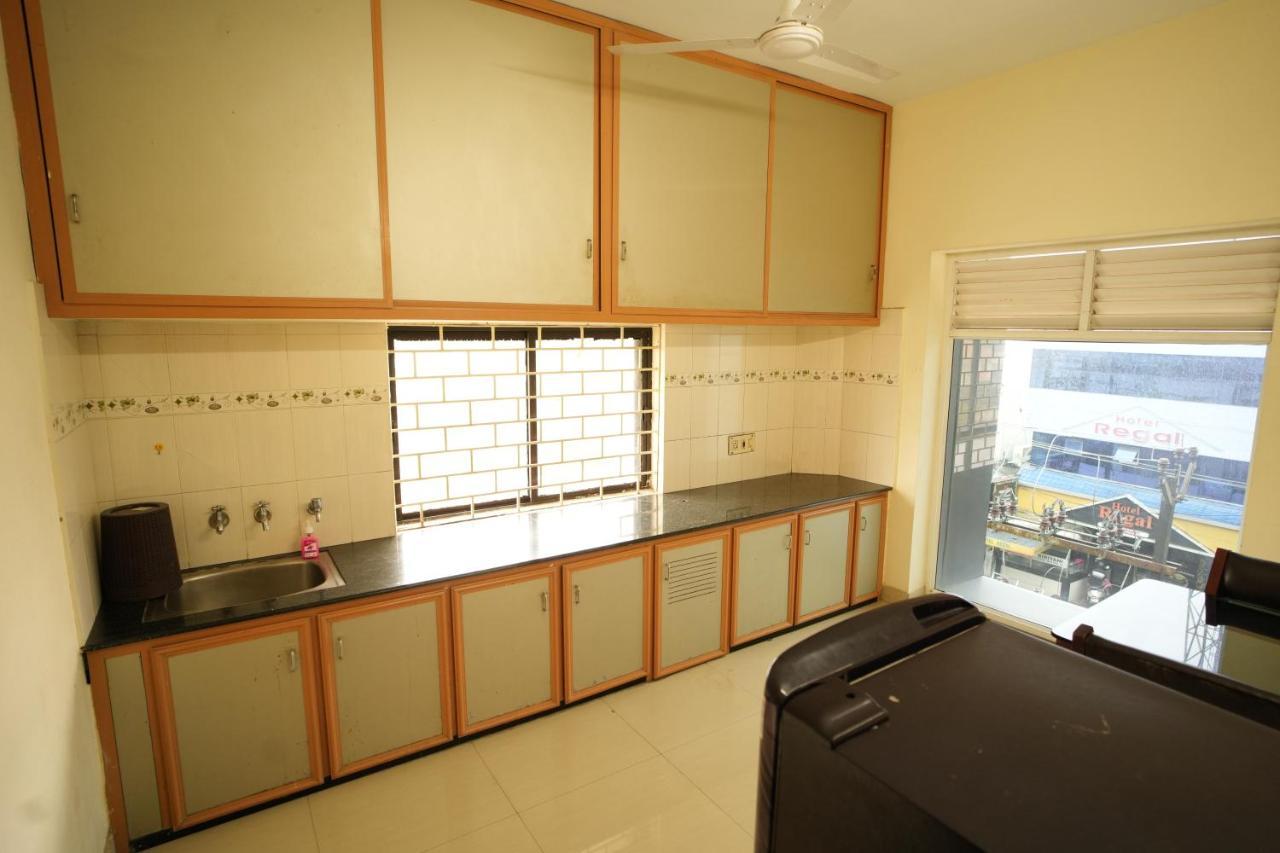 K V Suites Kochi 외부 사진
