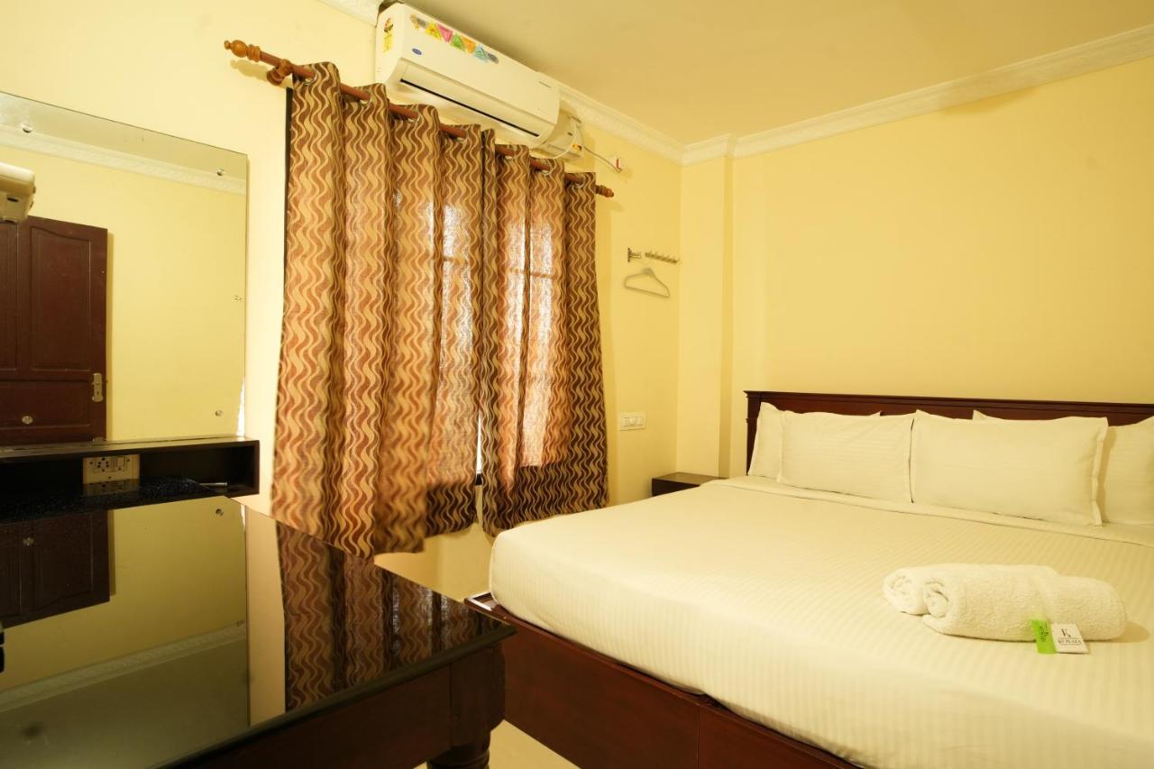 K V Suites Kochi 외부 사진