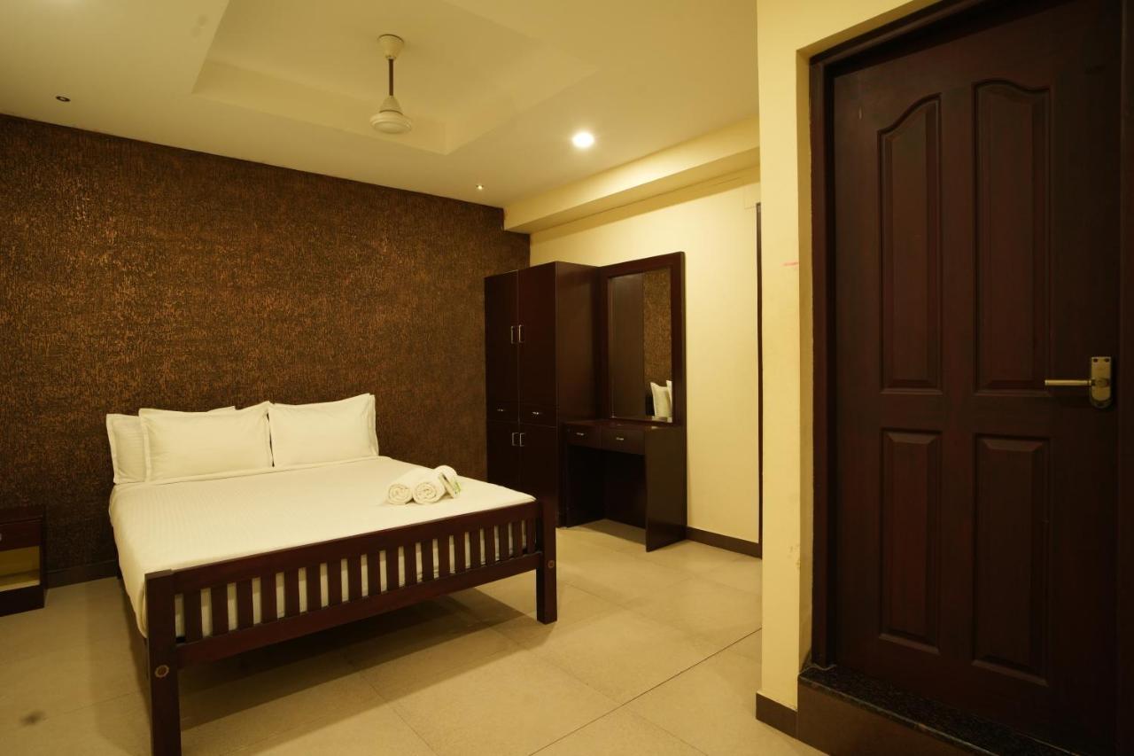 K V Suites Kochi 외부 사진