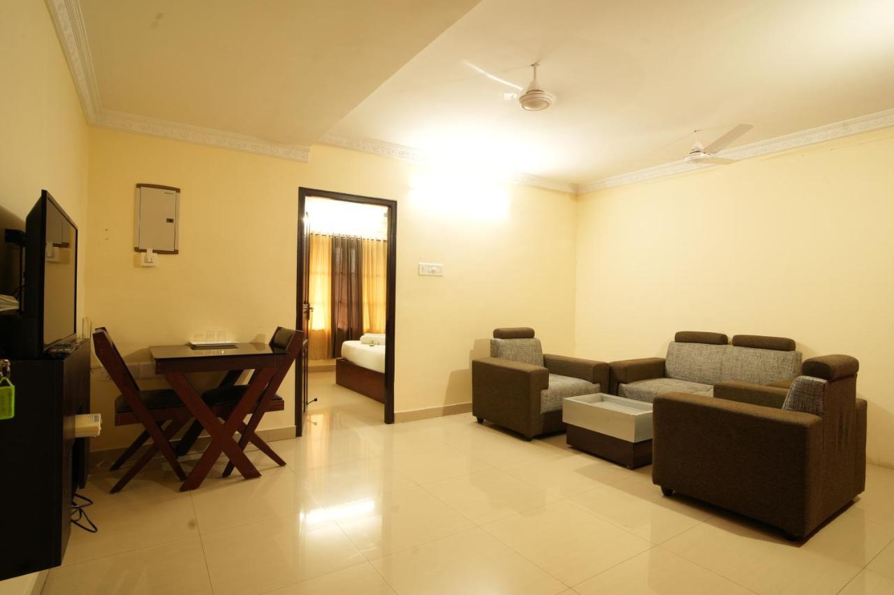 K V Suites Kochi 외부 사진