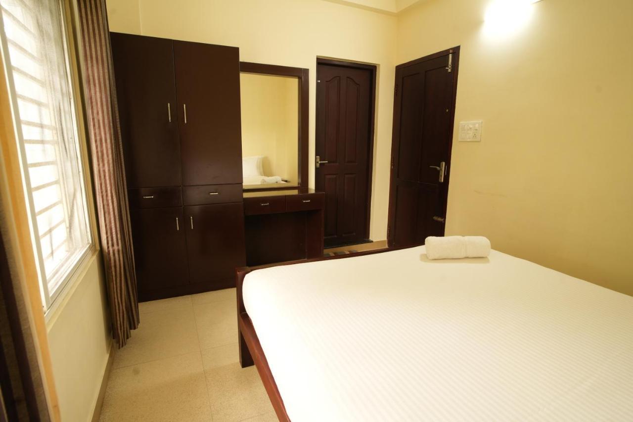 K V Suites Kochi 외부 사진