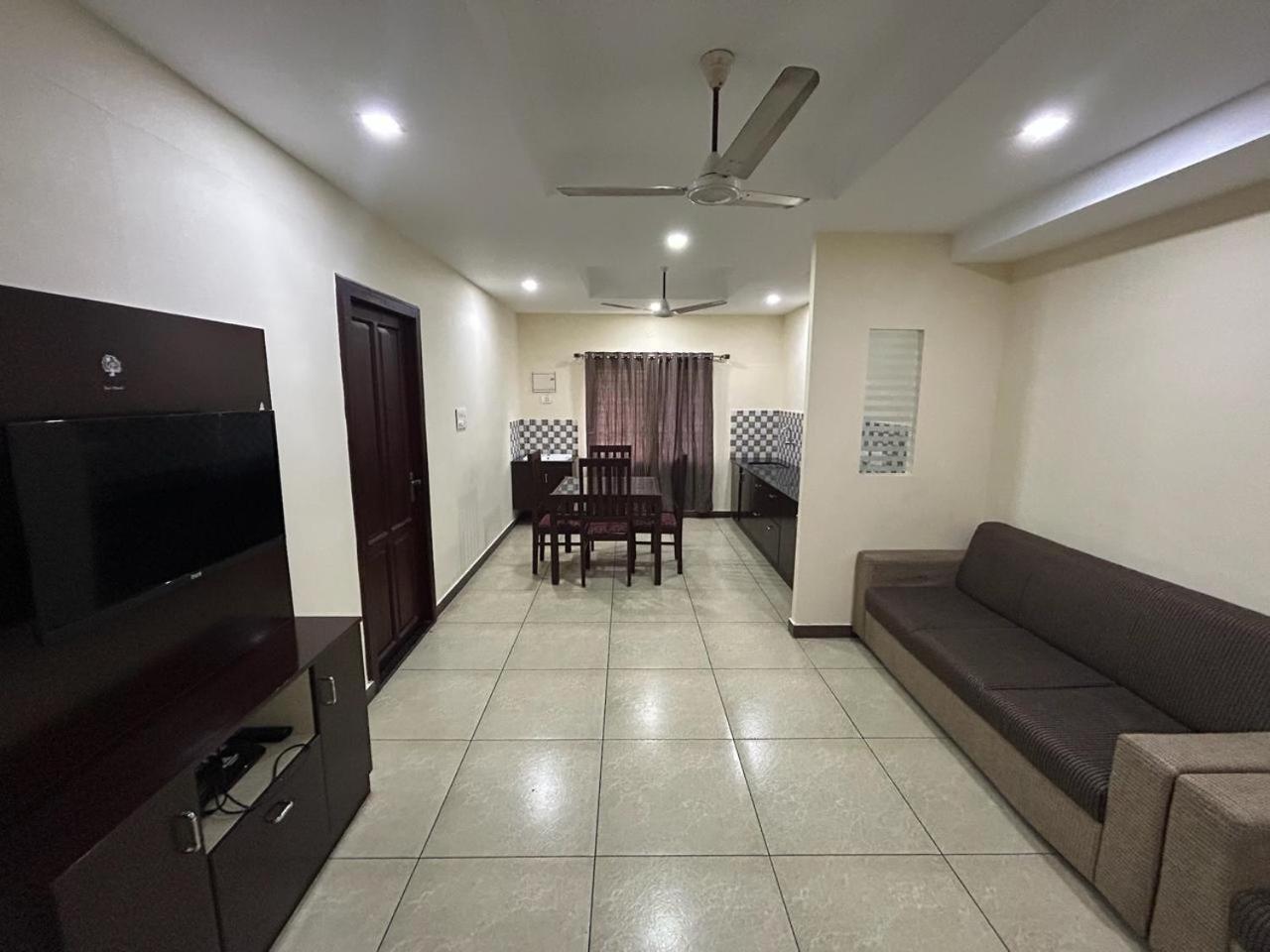 K V Suites Kochi 외부 사진