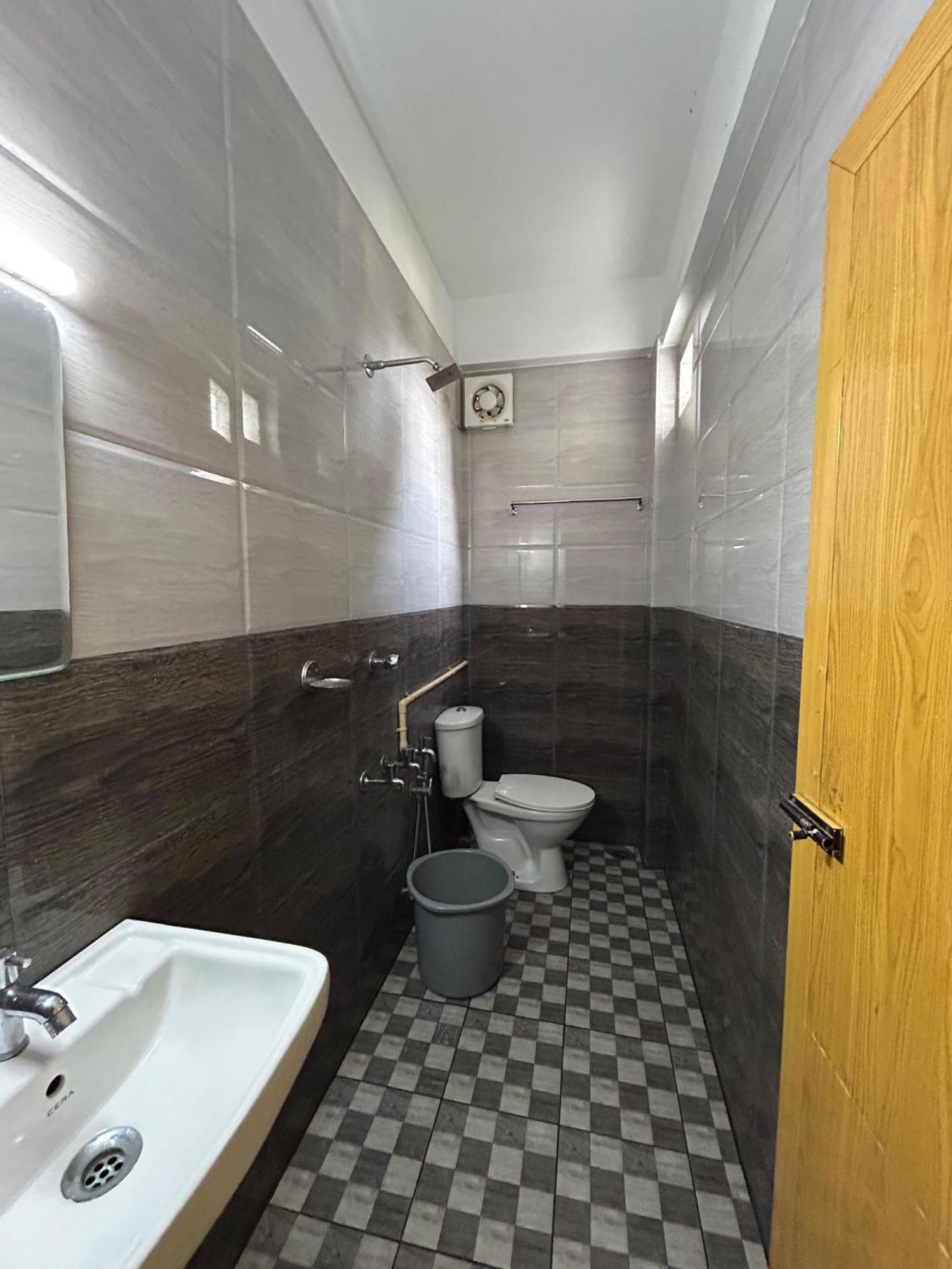 K V Suites Kochi 외부 사진